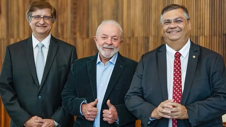 Lula indica Flávio Dino para o STF e Paulo Gonet à PGR