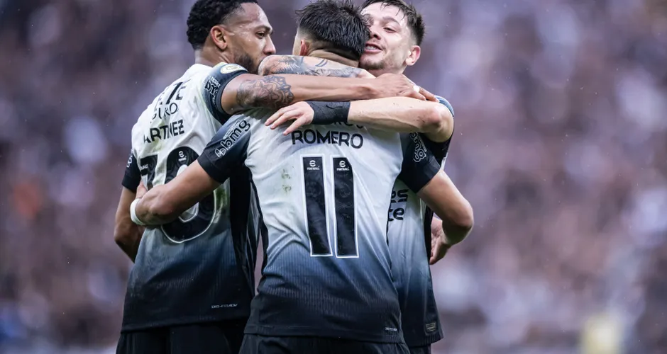 Corinthians vence do Atlético-GO, mas não sai do Z4 do Brasileirão