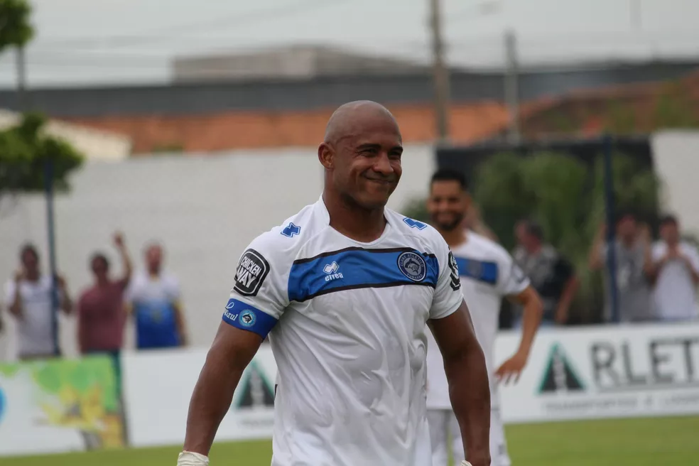 Brasão, ex-atacante do Tubarão e Santa Cruz, é morto a tiros