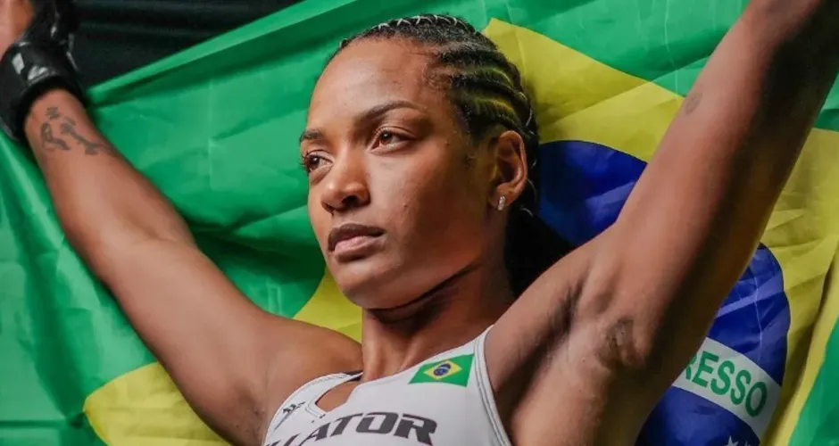 Lutadora brasileira de MMA segue internada após processo de corte de peso