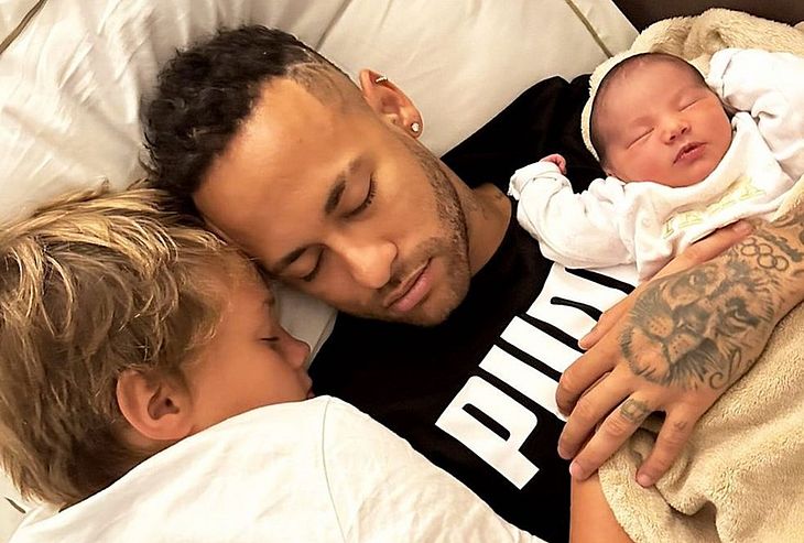 Quanto Neymar paga de pensão para Davi Lucca e Mavie? Diferença de valores impressiona