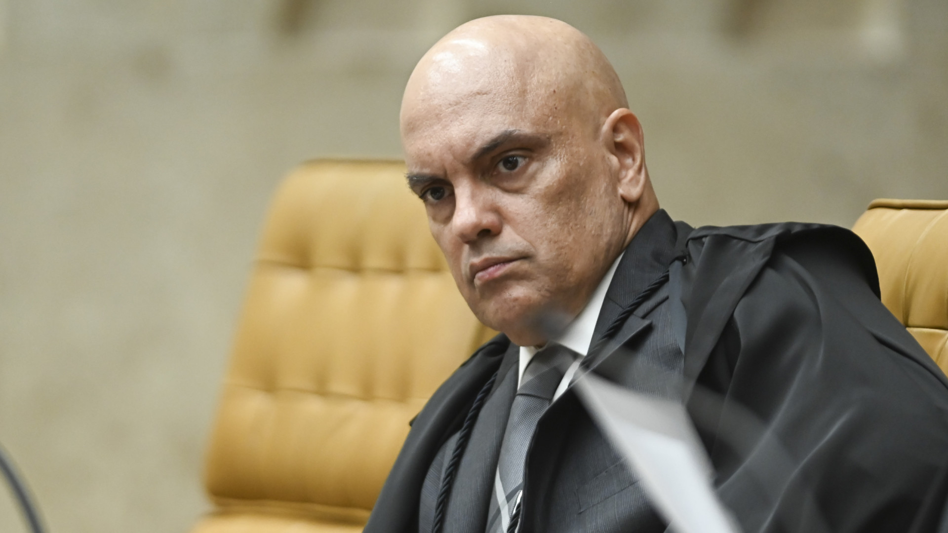 STF julga pedido de Bolsonaro para tirar caso de golpe de Moraes, que tem apoio de colegas