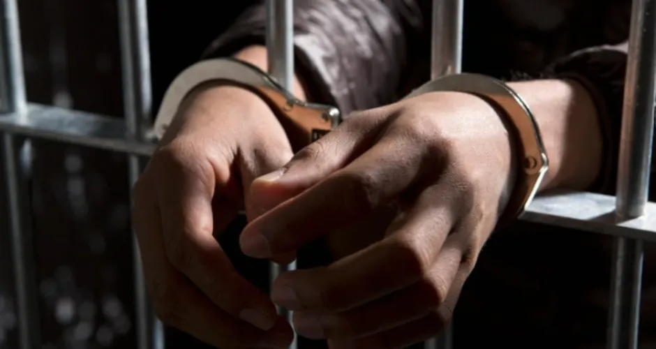 Homem mostra partes íntimas dentro de loja e acaba preso em Feira Grande