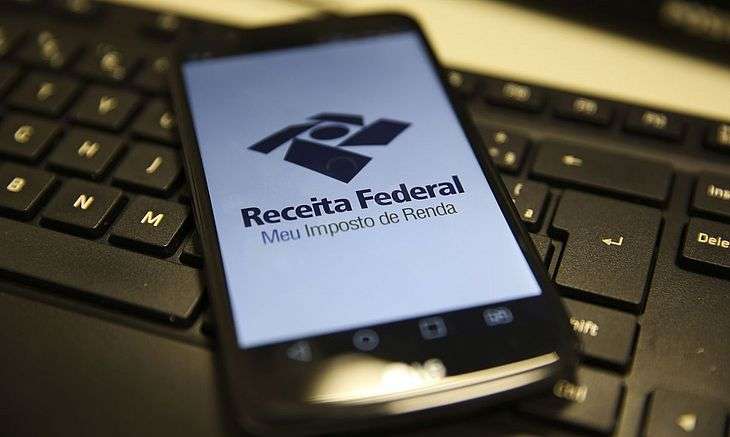 Prazo para declarar o Imposto de Renda acaba nesta quarta-feira (31)