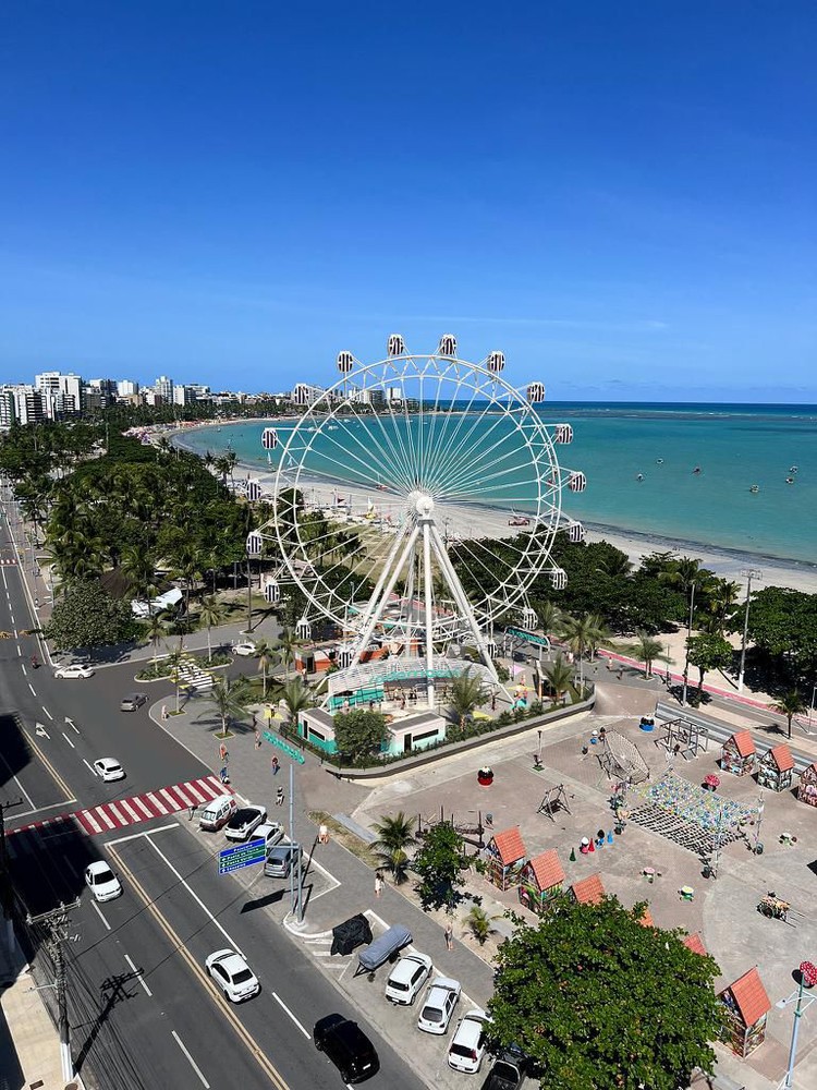 Roda-gigante na Pajuçara terá 45 metros de altura e wifi; veja