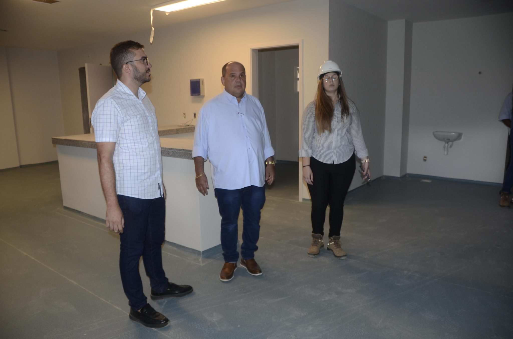 Gustavo Pontes de Miranda fez a inspeção técnica às obras do Hospital Regional de Palmeira dos Índios nesta quinta-feira - Foto: Olival Santos