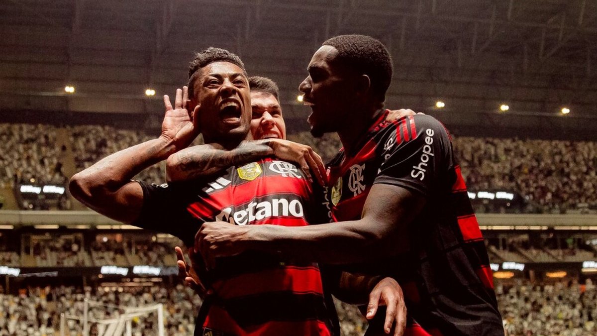 Flamengo arranca empate com o Atlético-MG e fica a um passo do título do Brasileirão