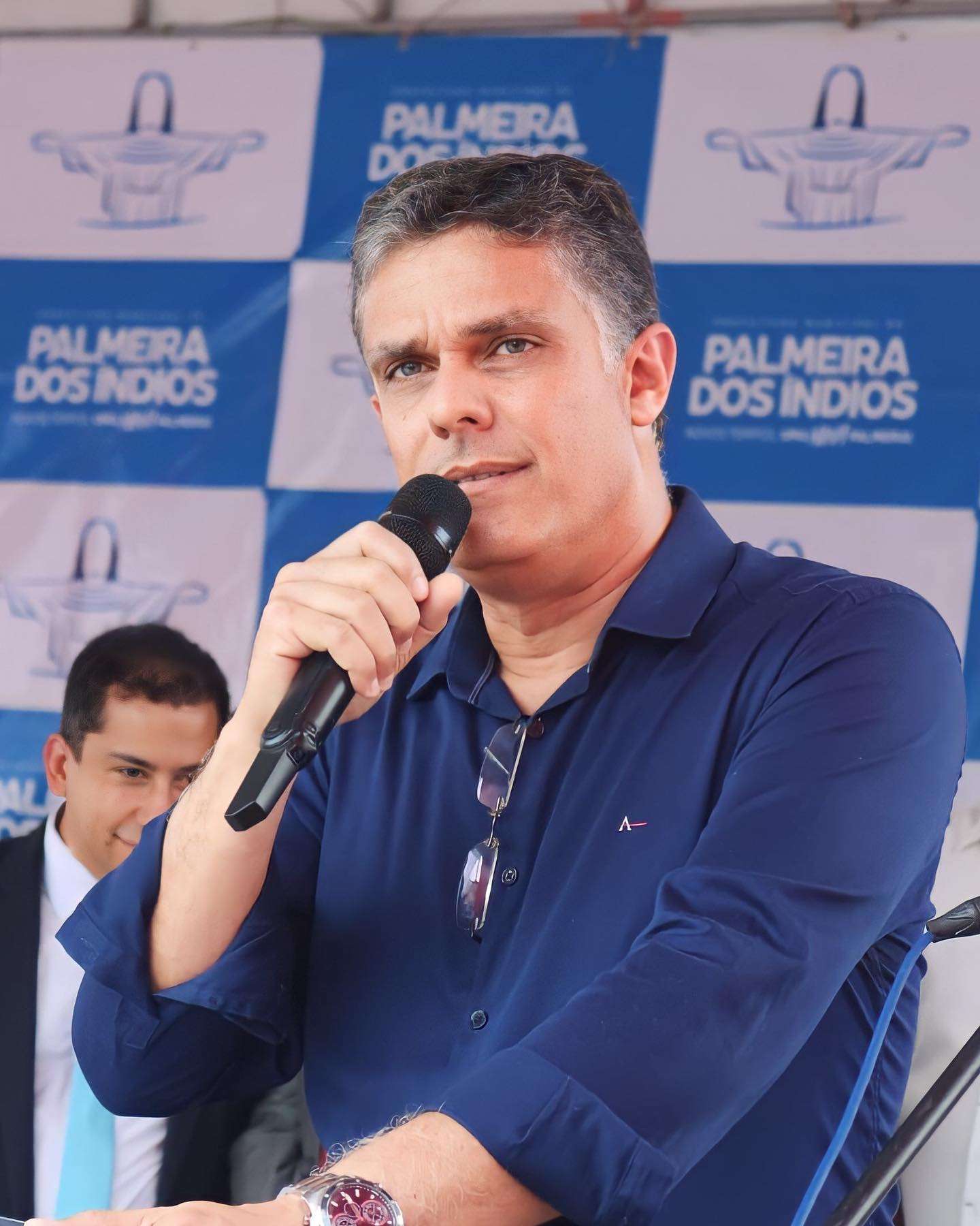 Prefeito Júlio Cezar exonera Vereador Cristiano Ramos da Educação