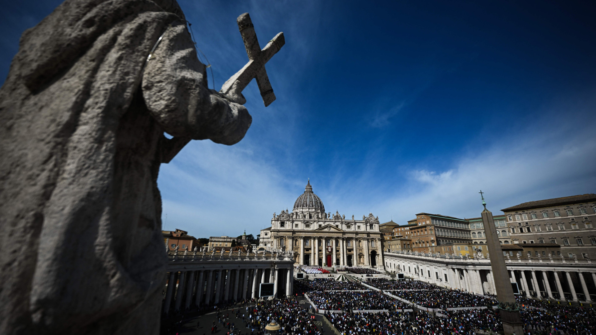 Vaticano diz que bênção a casais do mesmo sexo não representa 'absolvição de atos homossexuais'