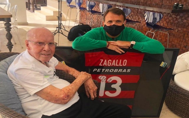 Lenda do Flamengo, Zagallo é internado no Rio de Janeiro