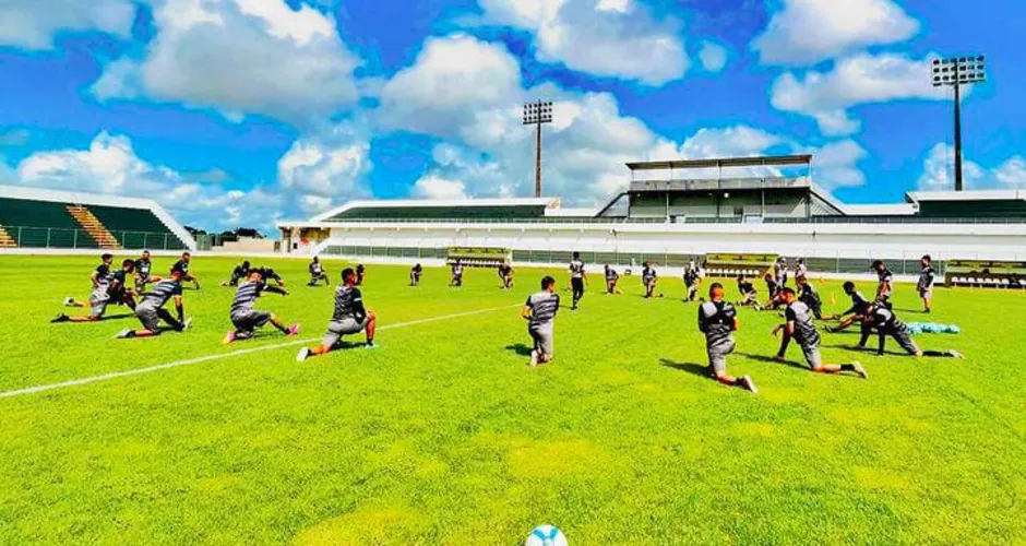 Alvinegro já está treinando para encarar o Petrolina. Repdorução/ASA