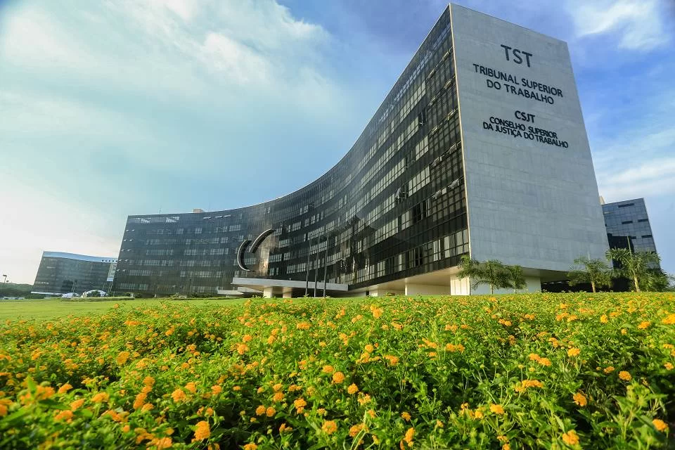 TST gastará R$ 14 milhões para contratar seguranças armados