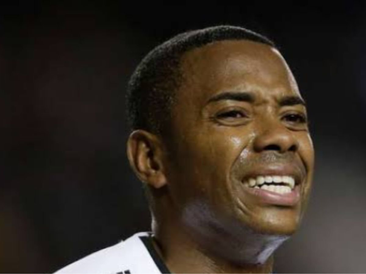 Novos pedidos de liberdade de Robinho serão julgados; Entenda o que advogados do jogador pedem