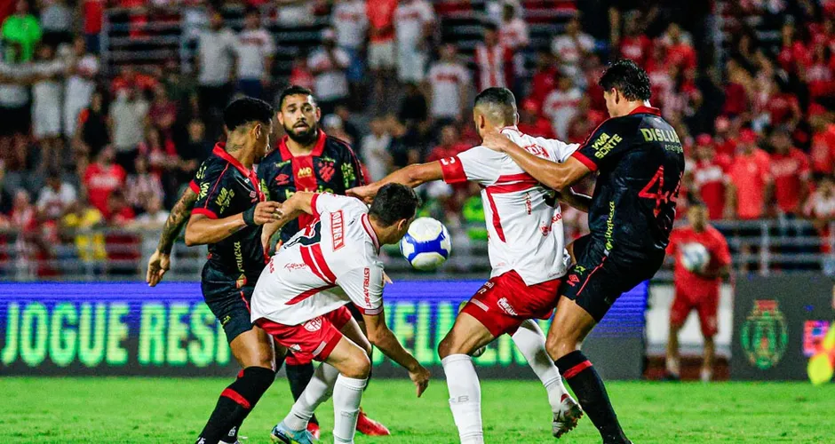 Em jogo atrasado, CRB empata com o Sport e deixa o Z4 provisoriamente: 1 a 1