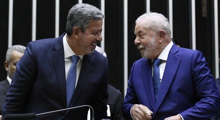 Lula recebe Lira no Alvorada depois de críticas à articulação do governo