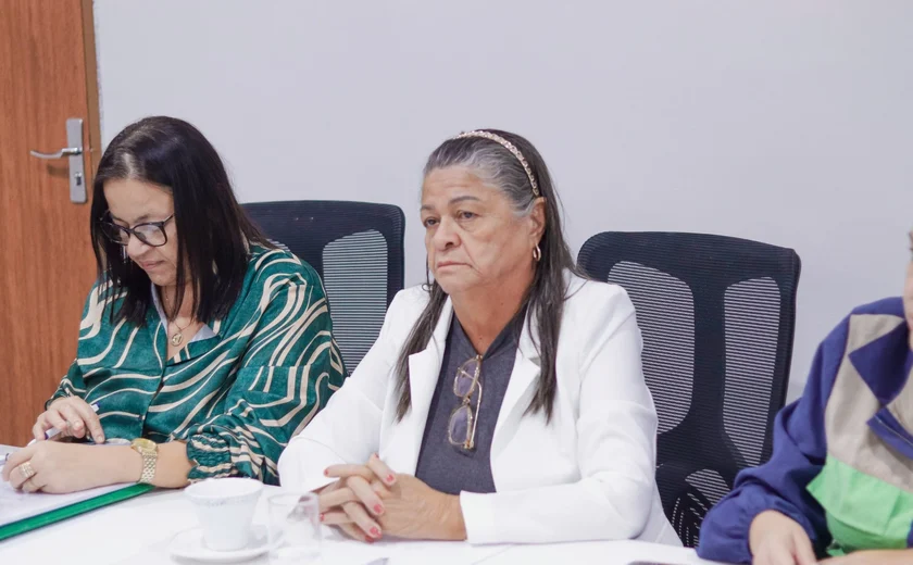 Prefeita e secretária de Educação; a dupla que comanda a área desde 2024