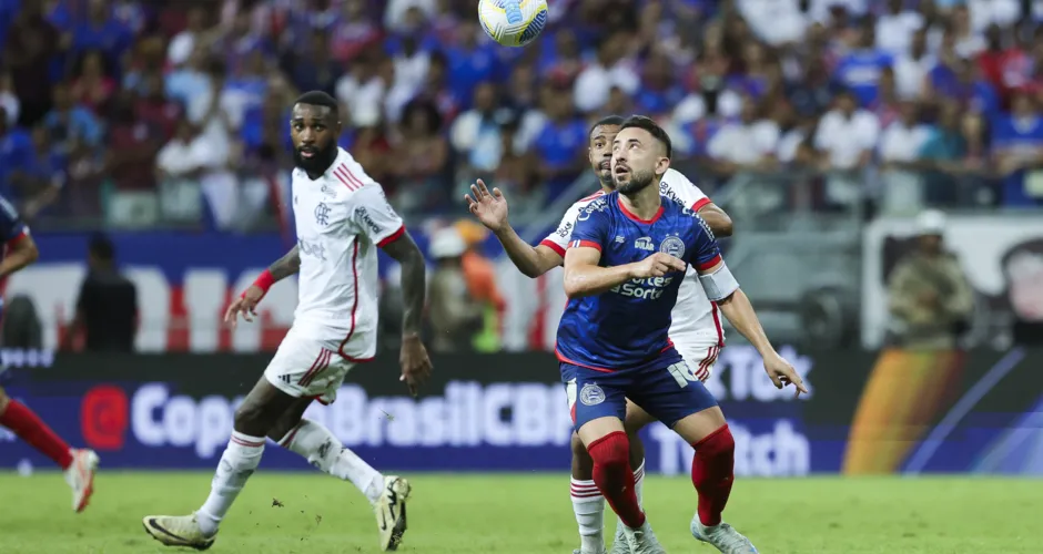 Flamengo segura pressão e vence Bahia na Fonte Nova pela Copa do Brasil