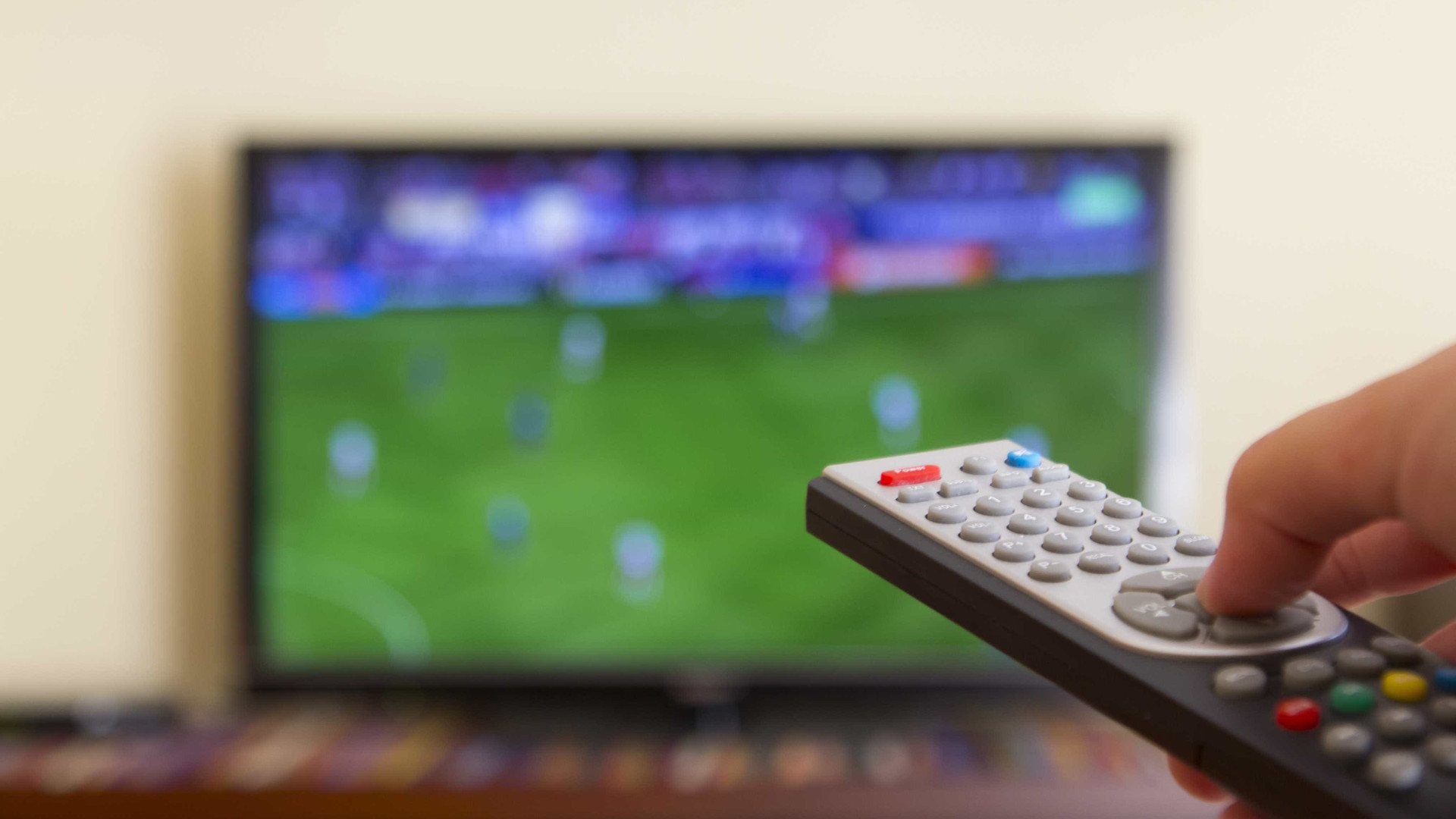 Globo fecha com Libra e vai pagar R$ 6 bi por exclusividade de 8 clubes da Série A