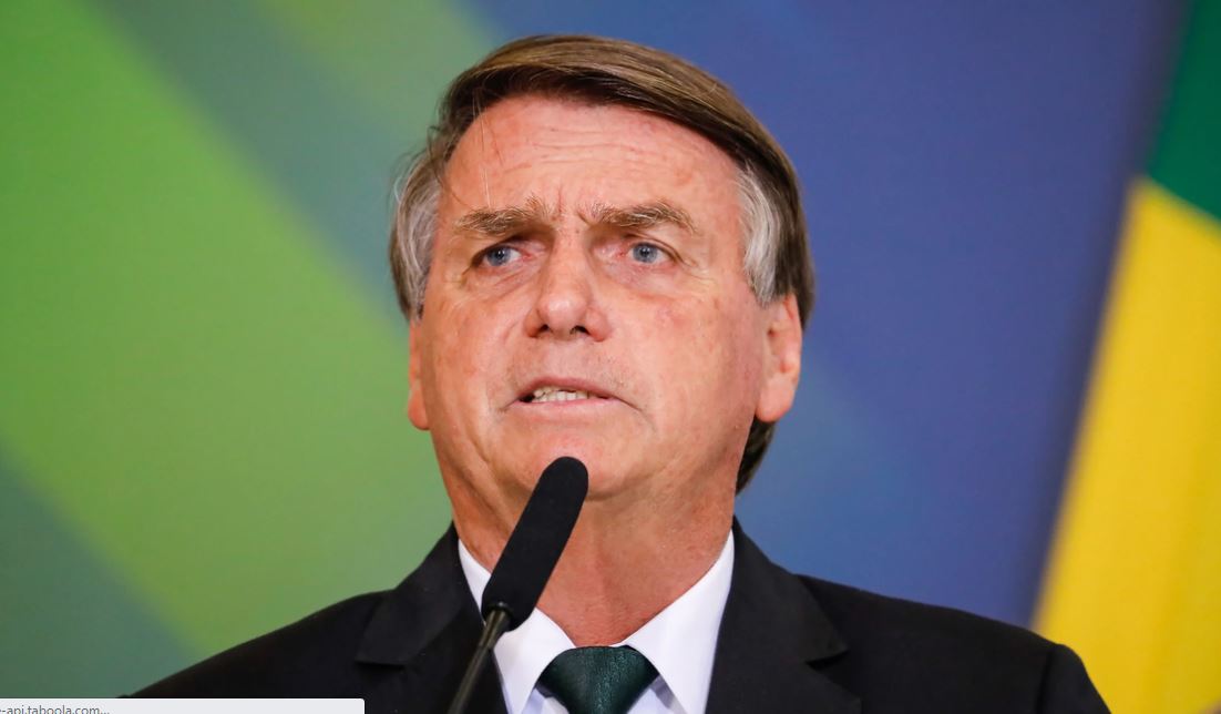 Bolsonaro diz que dará aumento real do salário mínimo em 2023