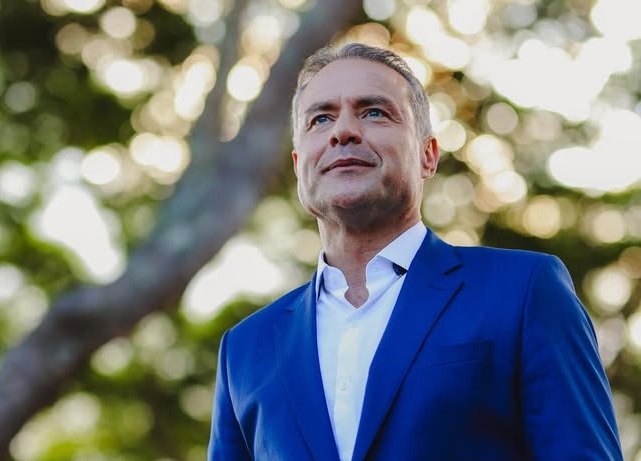 Renan Filho vai deixar Ministério para ficar “apto” a disputar eleição