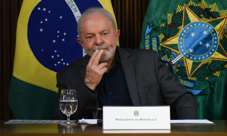 Lula evitou críticas aos regimes de Cuba, Venezuela e Nicarágua durante participação na Celac