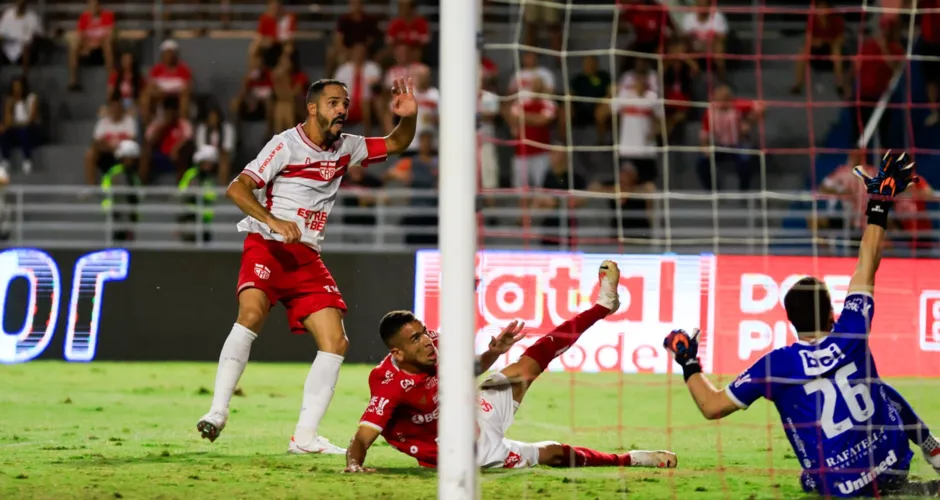 Com gol de Anselmo Ramon, CRB vence Vila Nova no Rei Pelé pela Série B