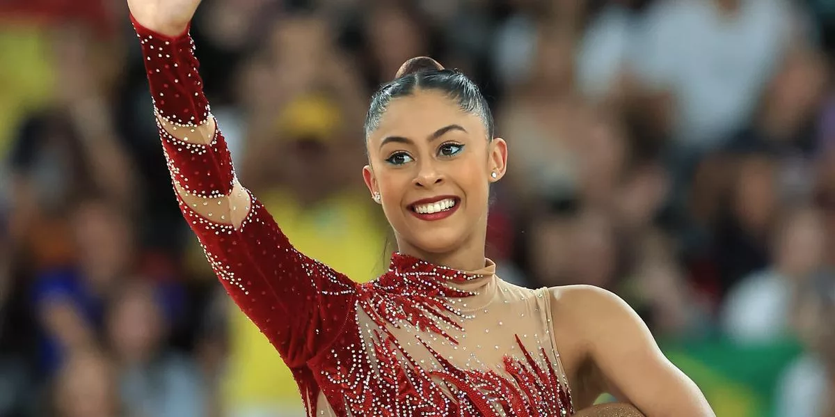 Bárbara Domingos avança à final inédita no individual geral da ginástica rítmica