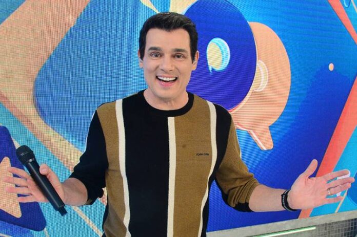 Celso Portiolli comandará novo game show nas noites do SBT