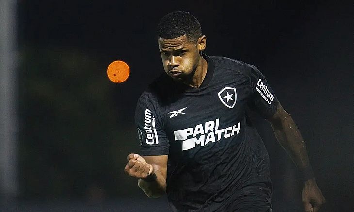 Botafogo empata com o Bragantino e se garante na fase de grupos da Copa Libertadores