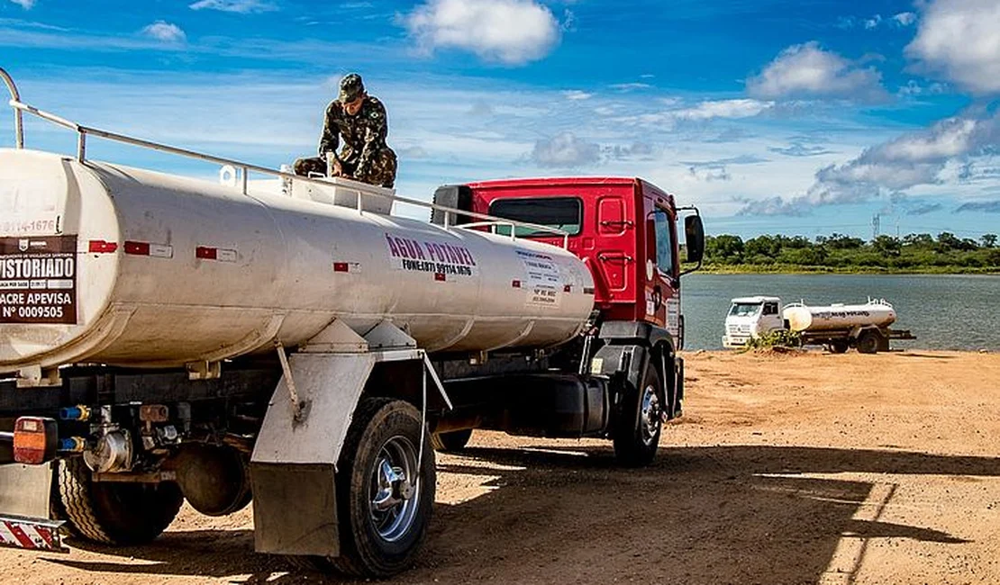 Governo Lula suspende Operação Carro-Pipa e deixa 1,2 milhão sem água no Nordeste