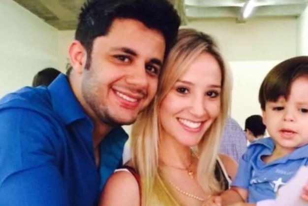 Mãe do filho de Cristiano Araújo diz que arca sozinha com as despesas