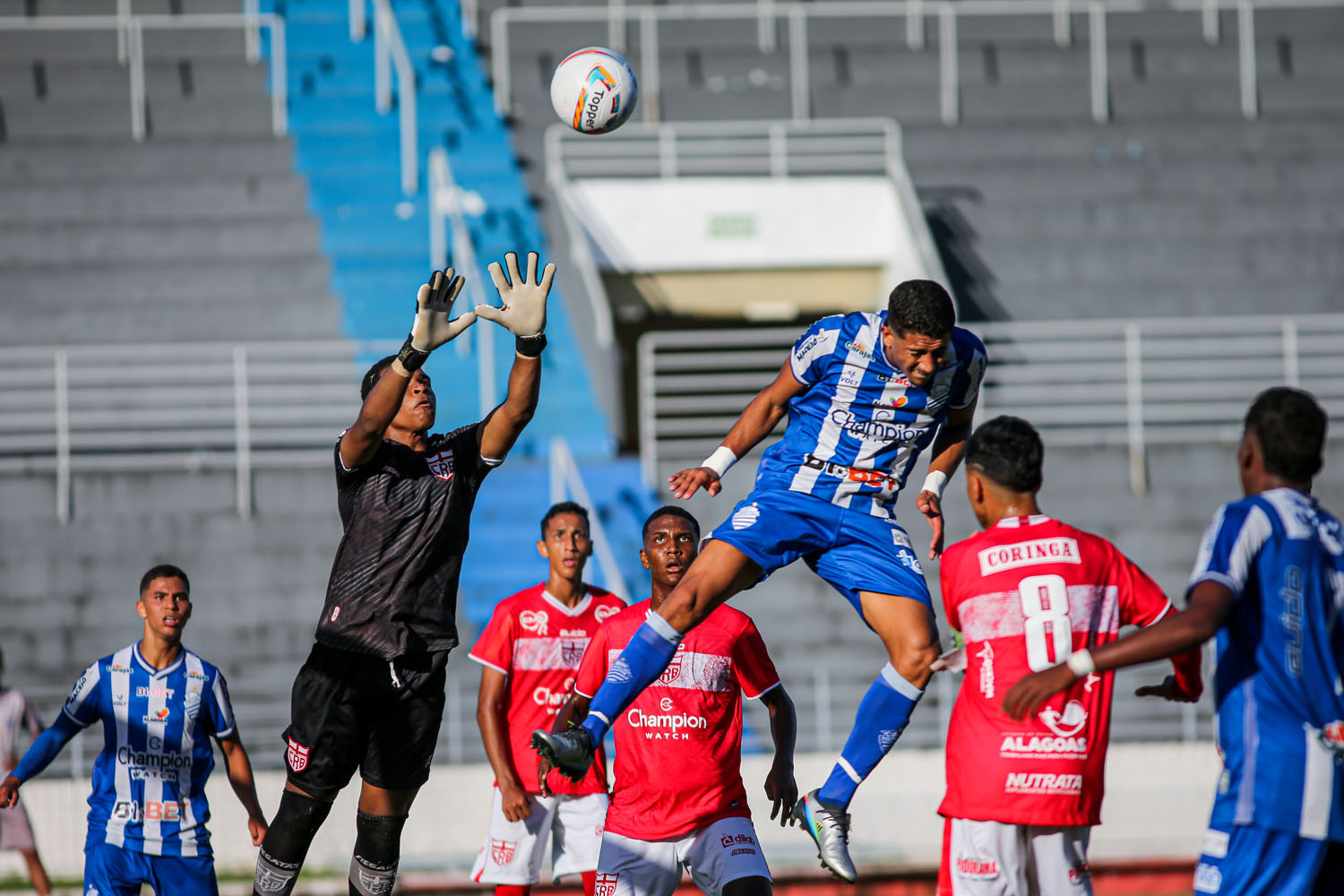 Jogo foi bem assim mesmo - Foto: Ailton Cruz