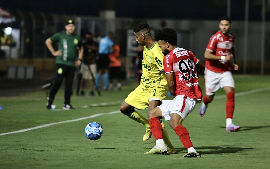 CRB joga mal, perde para o Mirassol e desce uma posição na tabela: 1x0