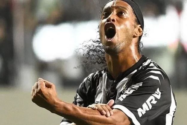 Devendo Ronaldinho Gaúcho, Atlético-MG tem contas bloqueadas. Entenda!