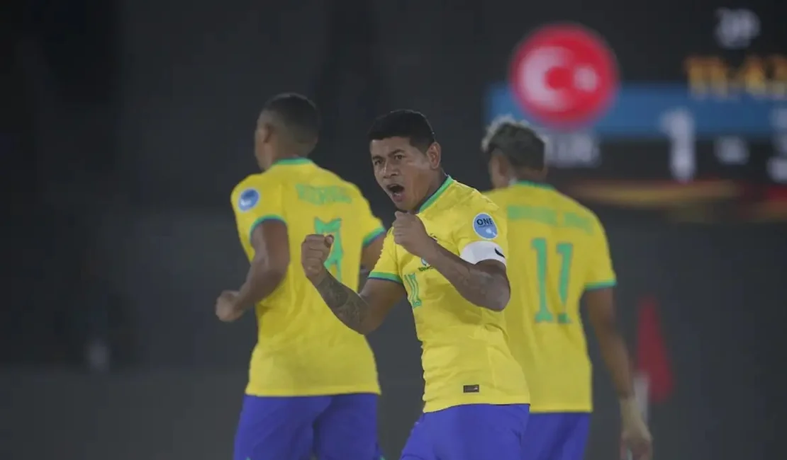 Brasil inicia Copa do Mundo de Beach Soccer com vitória sobre Omã