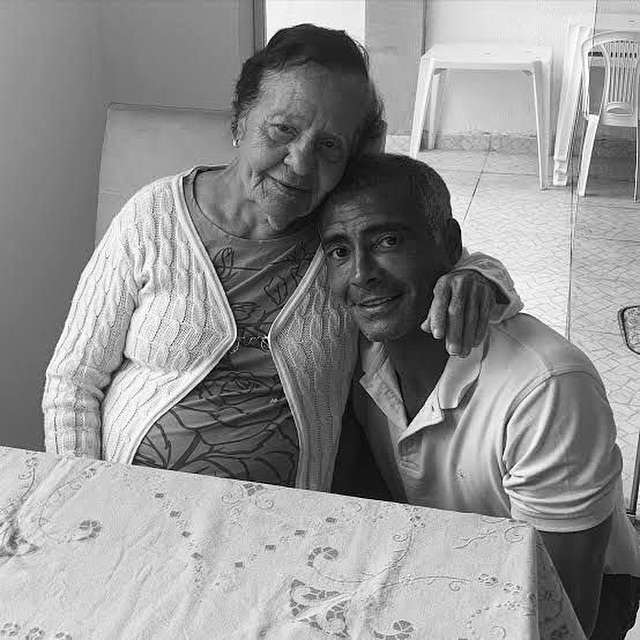 Mãe de Romário, Dona Lita morre aos 86 anos