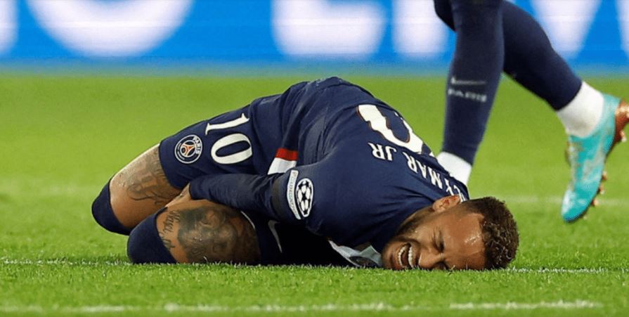 Neymar sofre lesão e passa por cirurgia; saiba o estado de saúde do craque