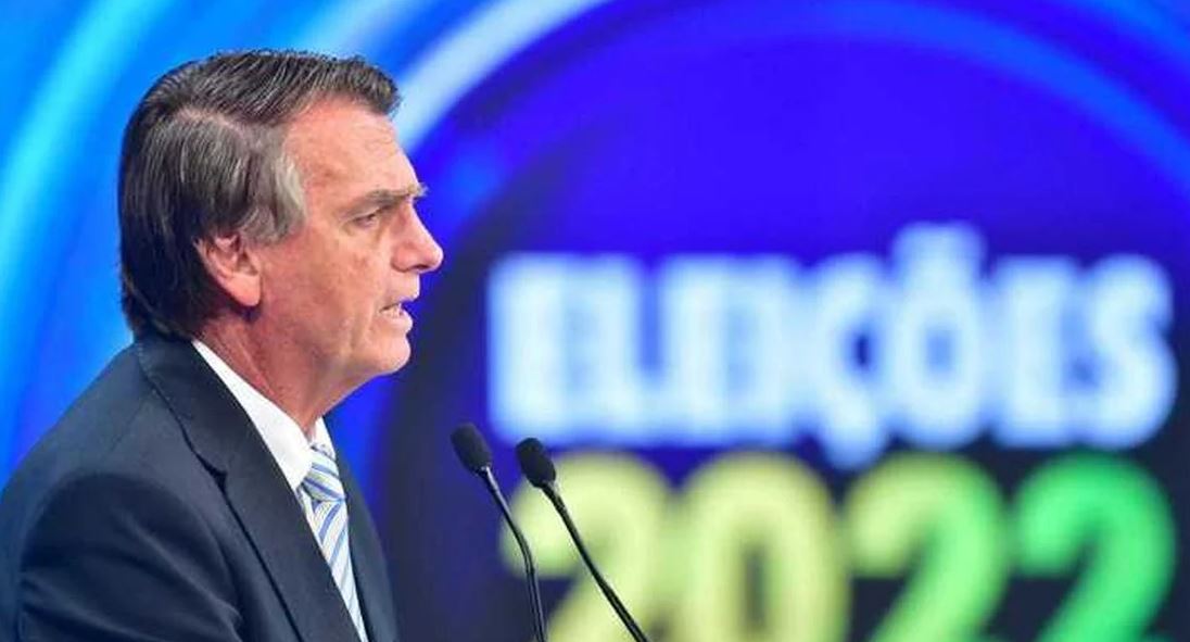 Banco Central vai aprimorar Pix para evitar fraudes, diz Bolsonaro