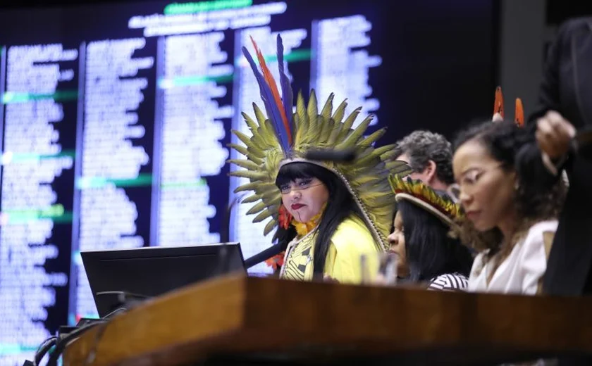 Indígenas reforçam na Câmara dos Deputados pedido por demarcação de terras