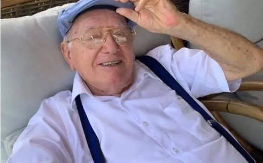 Jota Duarte, o homem de oito mandatos, chega aos 100 anos lúcido e ativo na memória política